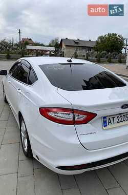Седан Ford Fusion 2014 в 