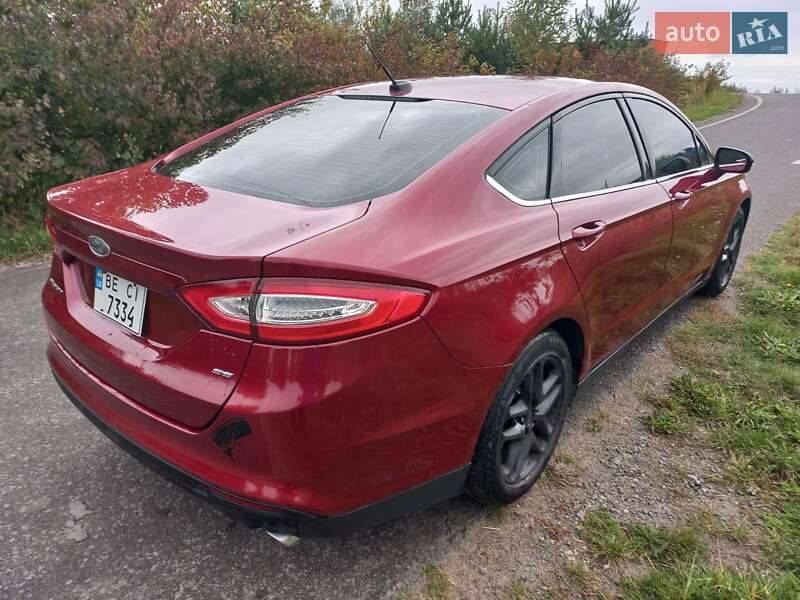 Седан Ford Fusion 2016 в Ровно
