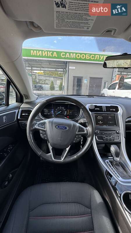 Седан Ford Fusion 2016 в Ивано-Франковске