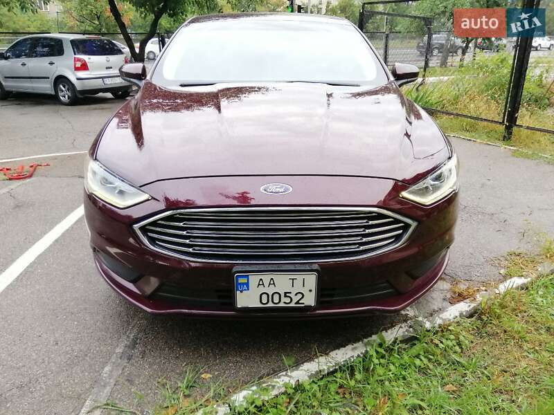 Седан Ford Fusion 2016 в Киеве фото 9 Седан Ford Fusion 2016 в Киеве