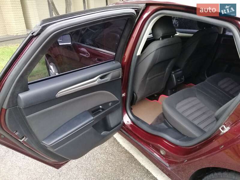 Седан Ford Fusion 2016 в Киеве фото 11 Седан Ford Fusion 2016 в Киеве