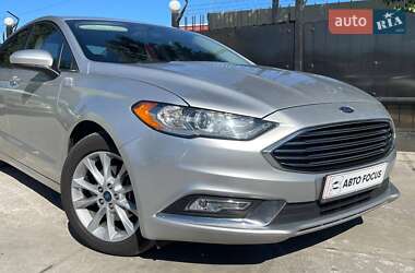 Седан Ford Fusion 2017 в 