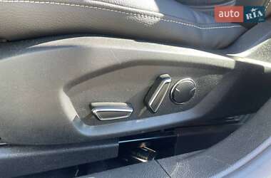 Седан Ford Fusion 2017 в 