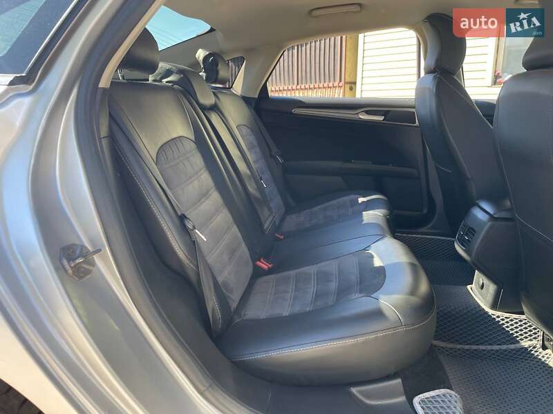 Седан Ford Fusion 2017 в Києві