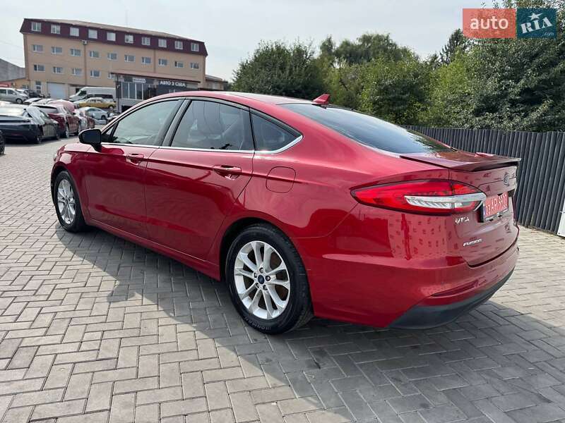 Седан Ford Fusion 2020 в Луцке