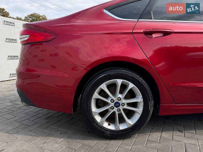 Седан Ford Fusion 2020 в Луцке