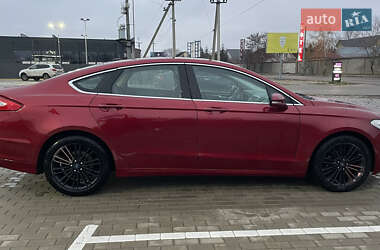 Седан Ford Fusion 2013 в 