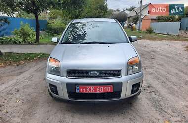 Хэтчбек Ford Fusion 2006 в 