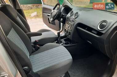 Хэтчбек Ford Fusion 2006 в 