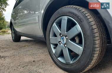 Хэтчбек Ford Fusion 2006 в 