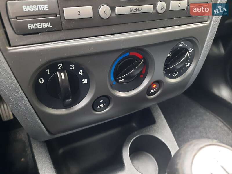 Хэтчбек Ford Fusion 2006 в Полтаве фото 95 Хэтчбек Ford Fusion 2006 в Полтаве