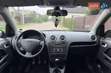Хетчбек Ford Fusion 2009 в 