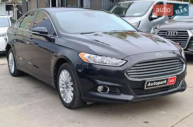 Седан Ford Fusion 2013 в 