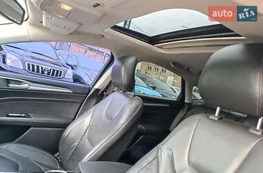Седан Ford Fusion 2013 в 