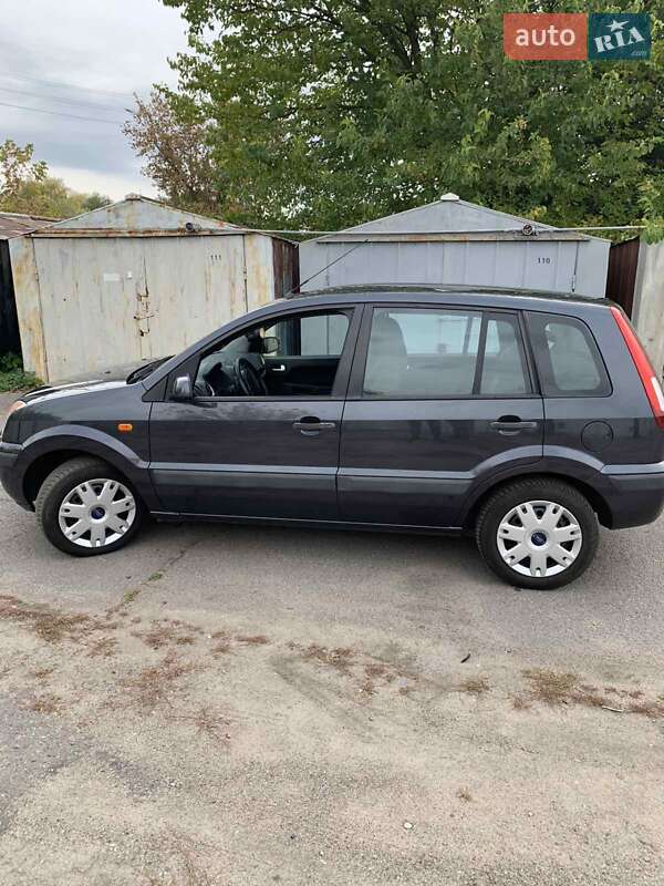 Хэтчбек Ford Fusion 2006 в Кременчуге