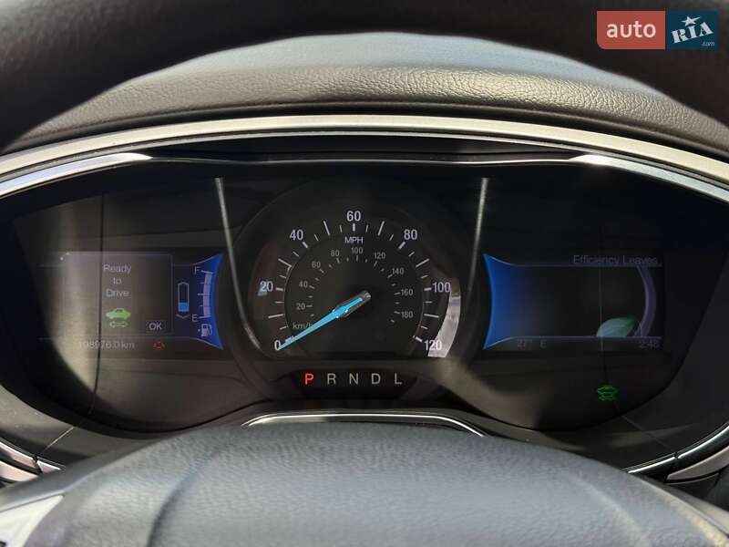 Седан Ford Fusion 2013 в Рівному