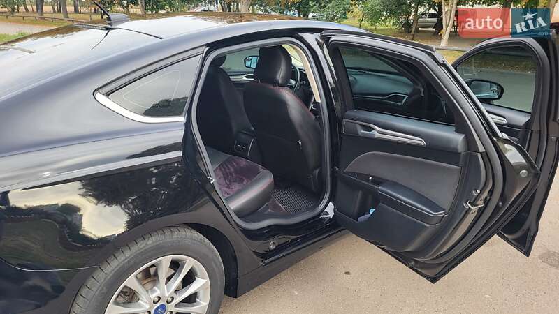 Седан Ford Fusion 2016 в Полтаві