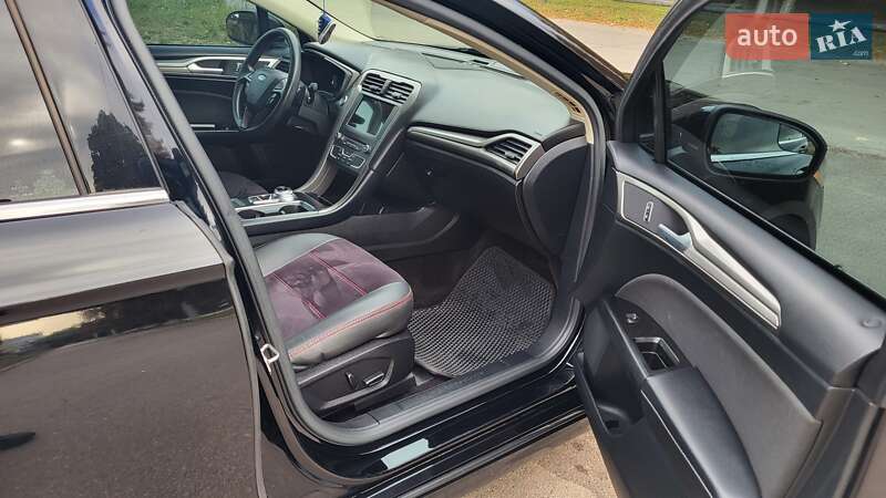 Седан Ford Fusion 2016 в Полтаві