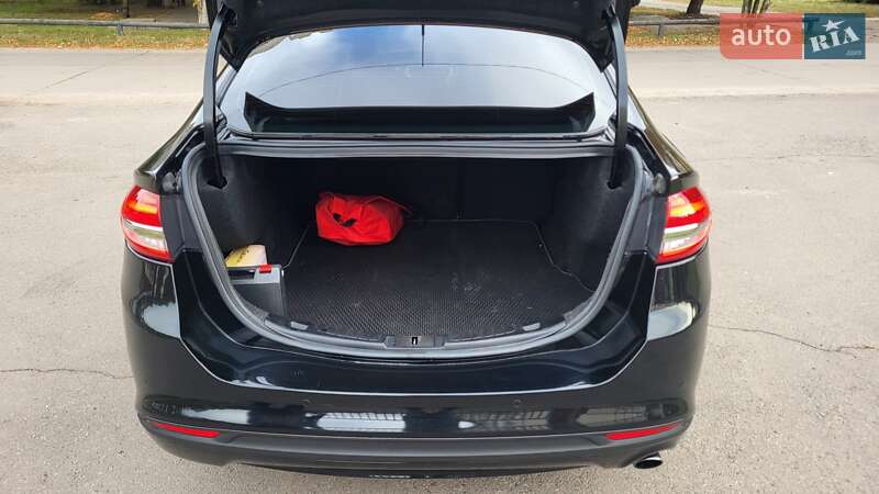 Седан Ford Fusion 2016 в Полтаві