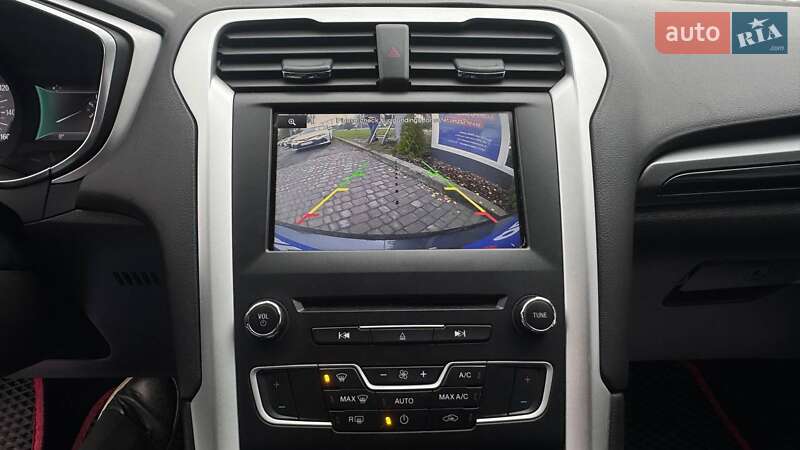 Седан Ford Fusion 2016 в Львові