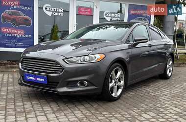 Седан Ford Fusion 2016 в 