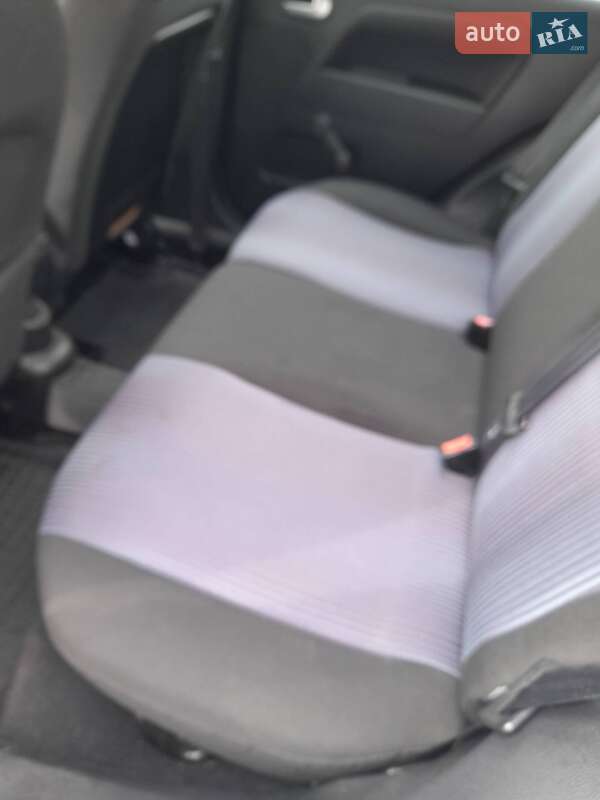 Хэтчбек Ford Fusion 2010 в Запорожье