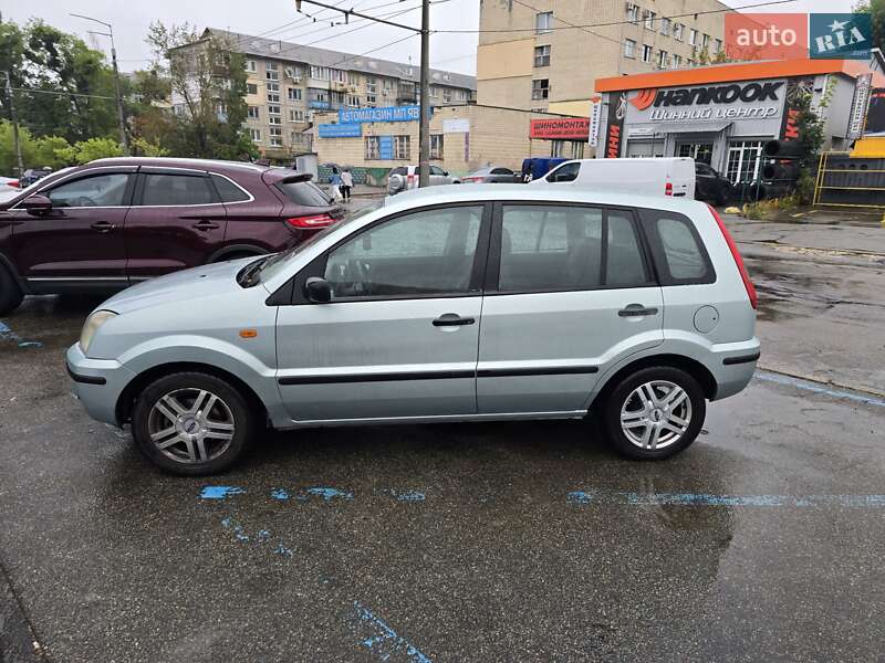 Хэтчбек Ford Fusion 2003 в Киеве
