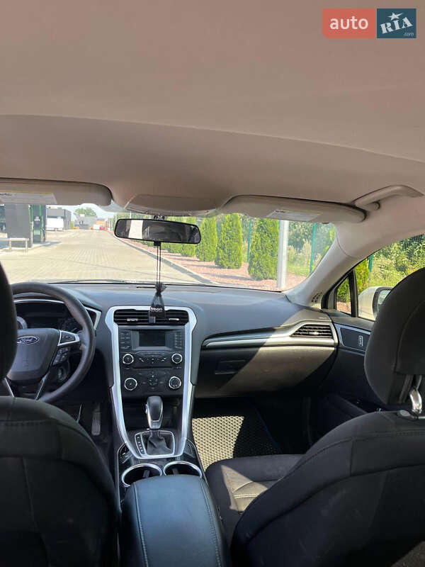 Седан Ford Fusion 2013 в Житомирі