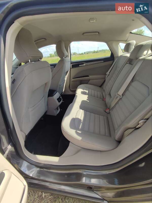 Седан Ford Fusion 2016 в Ивано-Франковске