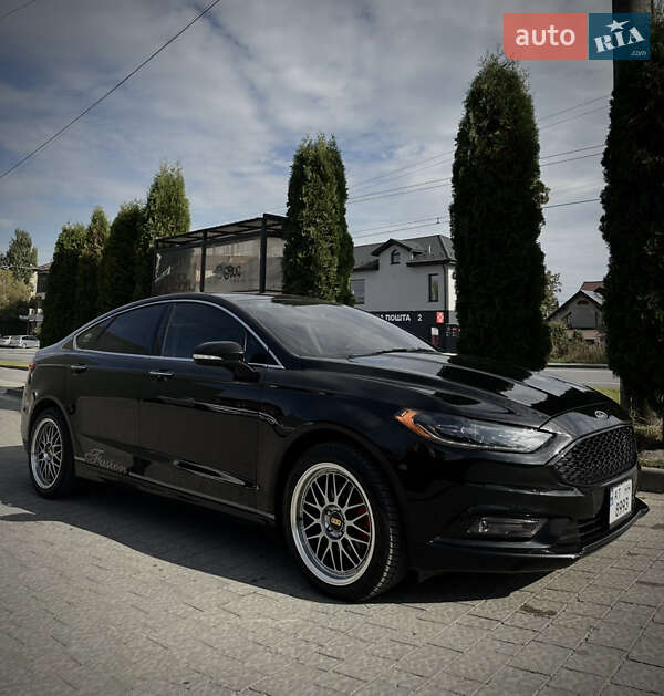 Седан Ford Fusion 2016 в Ивано-Франковске