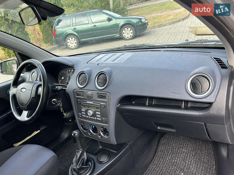 Хетчбек Ford Fusion 2008 в Прилуках фото 23 Хетчбек Ford Fusion 2008 в Прилуках