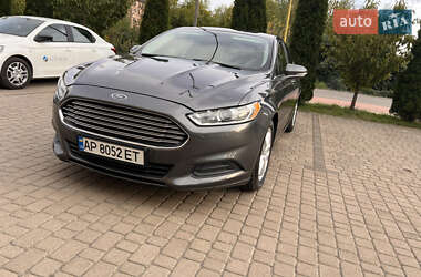 Седан Ford Fusion 2015 в 