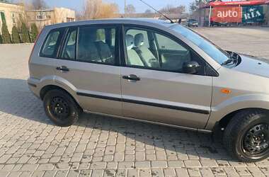 Хетчбек Ford Fusion 2004 в 