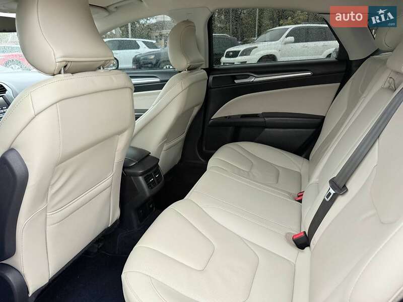 Седан Ford Fusion 2015 в Харькове