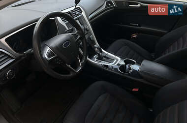 Седан Ford Fusion 2014 в 