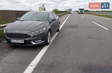 Седан Ford Fusion 2016 в 