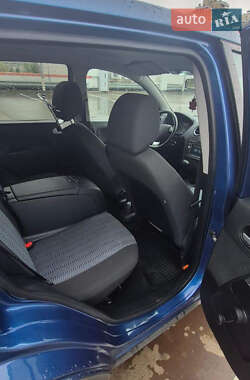 Хэтчбек Ford Fusion 2008 в 
