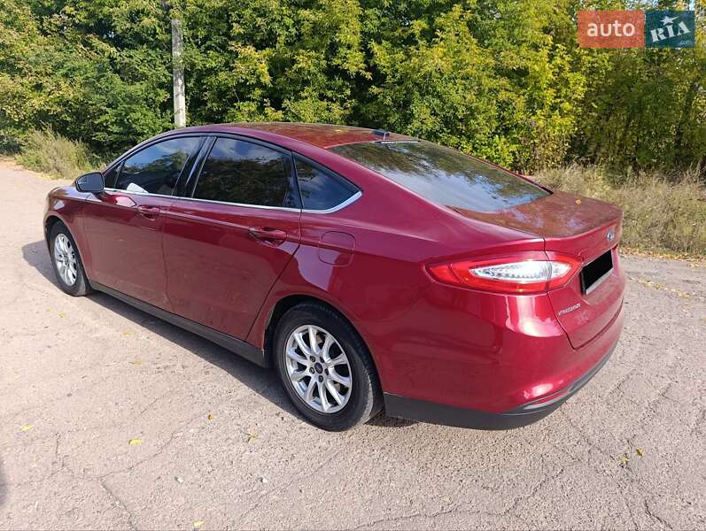 Седан Ford Fusion 2016 в Киеве