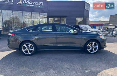 Седан Ford Fusion 2014 в 