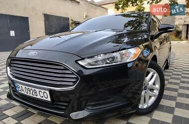Седан Ford Fusion 2013 в 