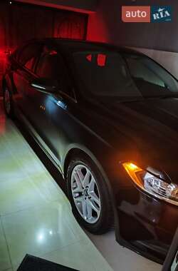 Седан Ford Fusion 2014 в 