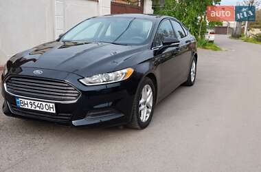 Седан Ford Fusion 2014 в 