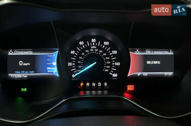 Седан Ford Fusion 2015 в 