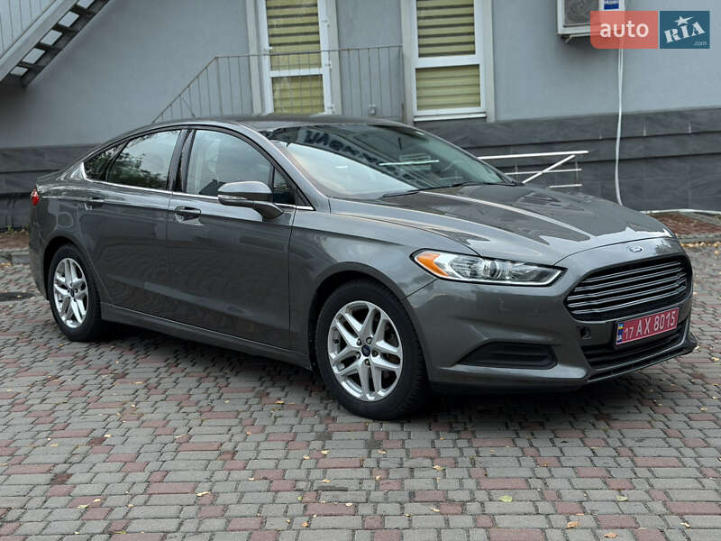 Седан Ford Fusion 2014 в Лубнах