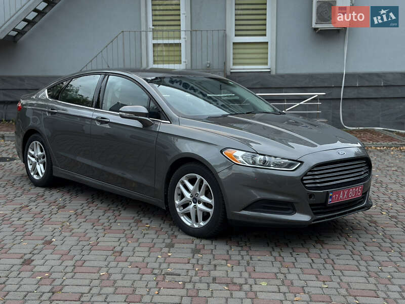 Седан Ford Fusion 2014 в Лубнах