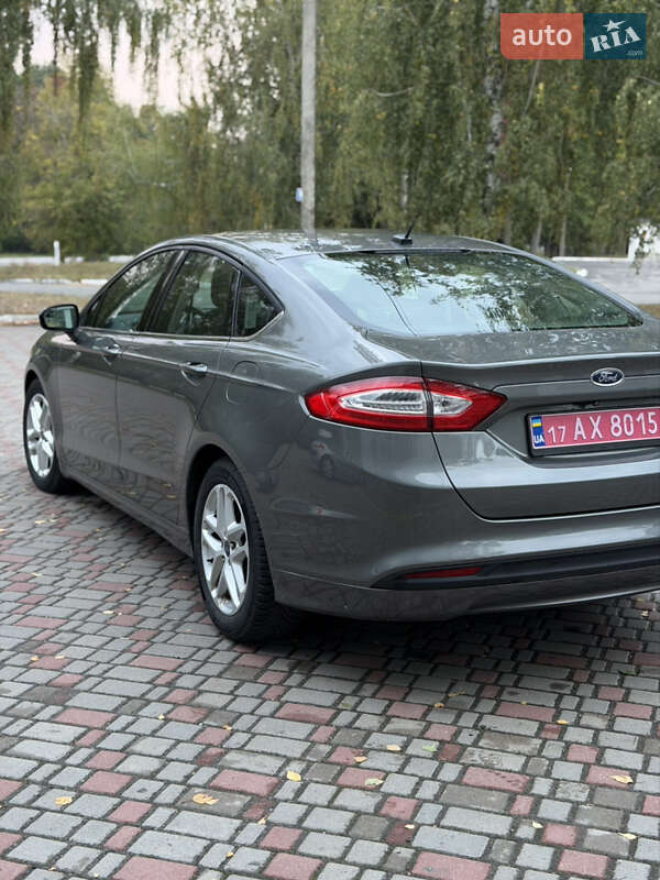 Седан Ford Fusion 2014 в Лубнах