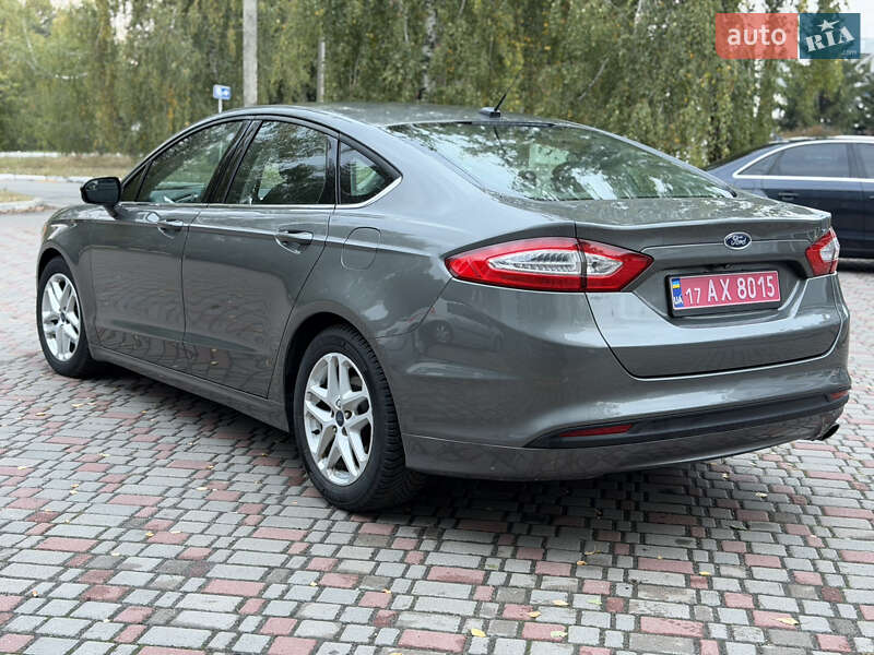 Седан Ford Fusion 2014 в Лубнах