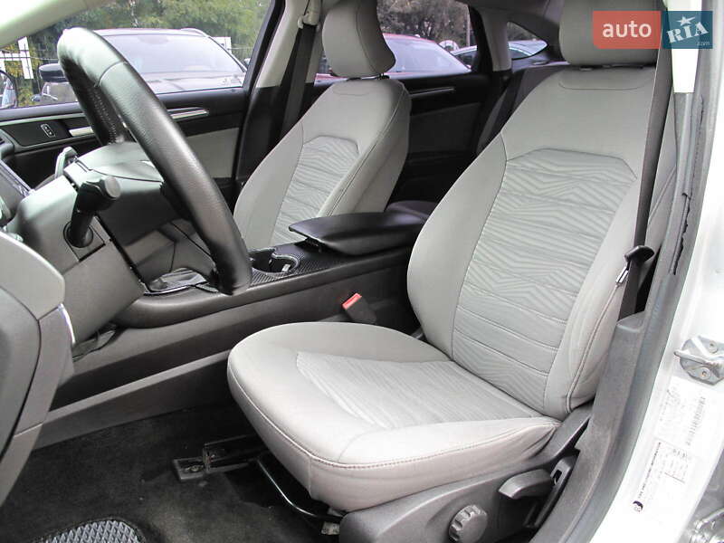 Седан Ford Fusion 2016 в Києві фото 34 Седан Ford Fusion 2016 в Києві