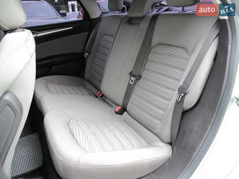 Седан Ford Fusion 2016 в Києві фото 40 Седан Ford Fusion 2016 в Києві