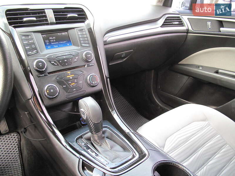 Седан Ford Fusion 2016 в Києві фото 90 Седан Ford Fusion 2016 в Києві